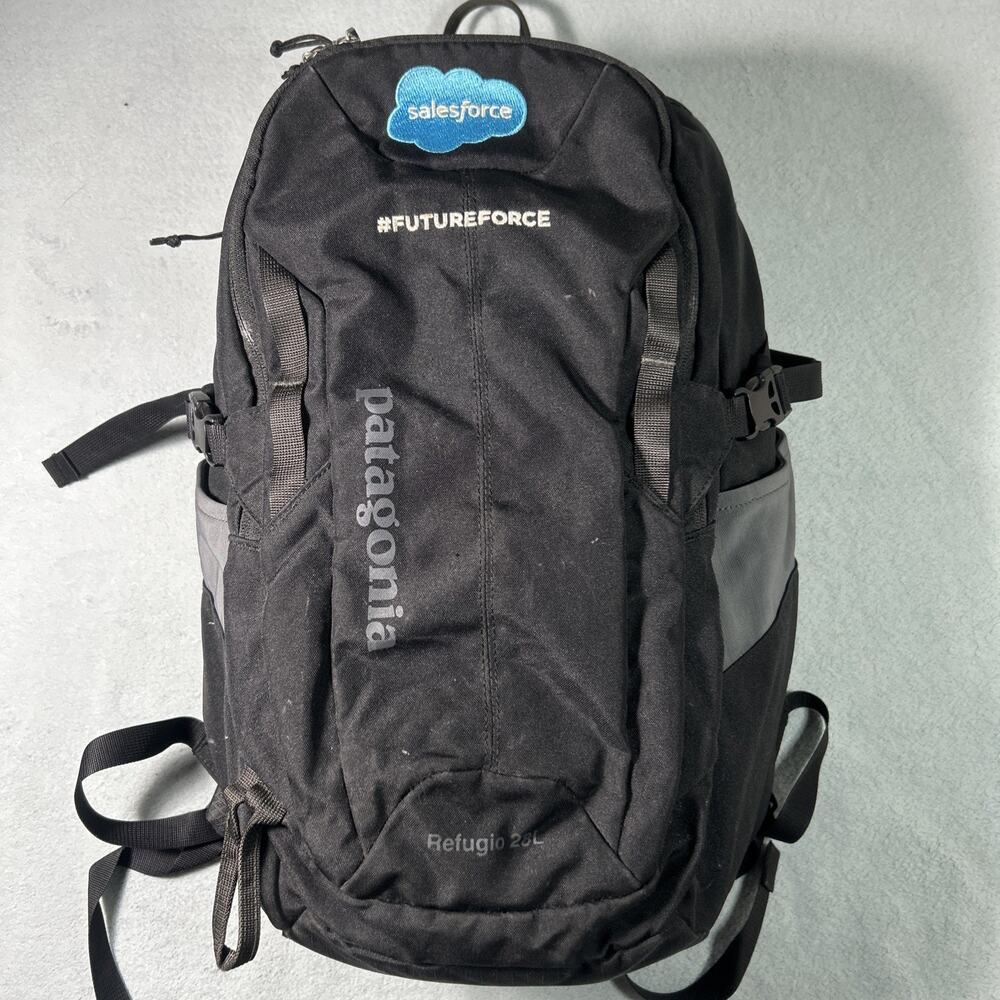 Patagonia Refugio 28L Daypack Backpack Hiking Camping Traveling Cargo Student